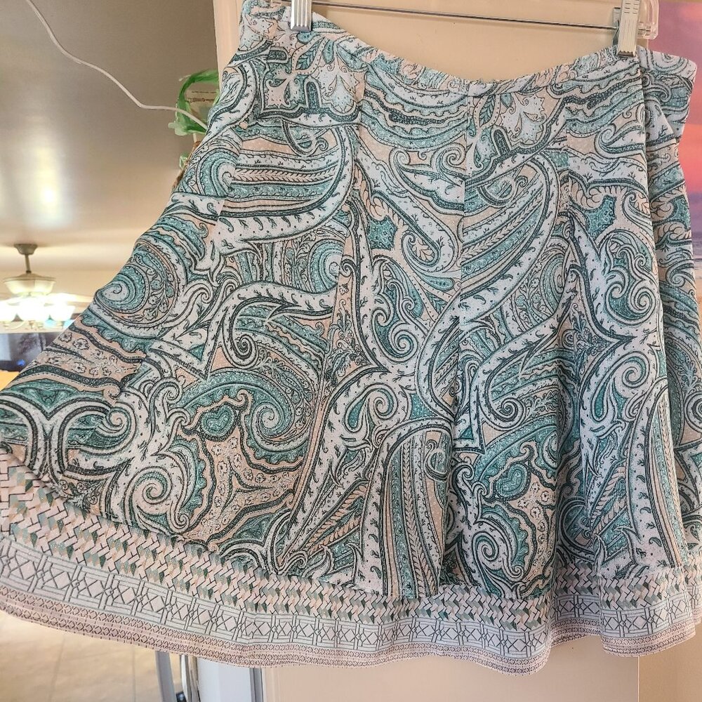 WHBM- Paisley Flared Skirt- Size 12 - White-Green-Taupe